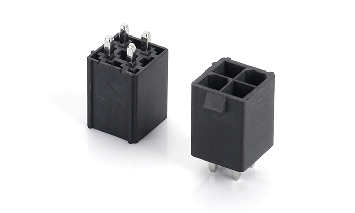 ATX Power 2x2 180-Degree Solid Pin APF04T-1100-1TP3